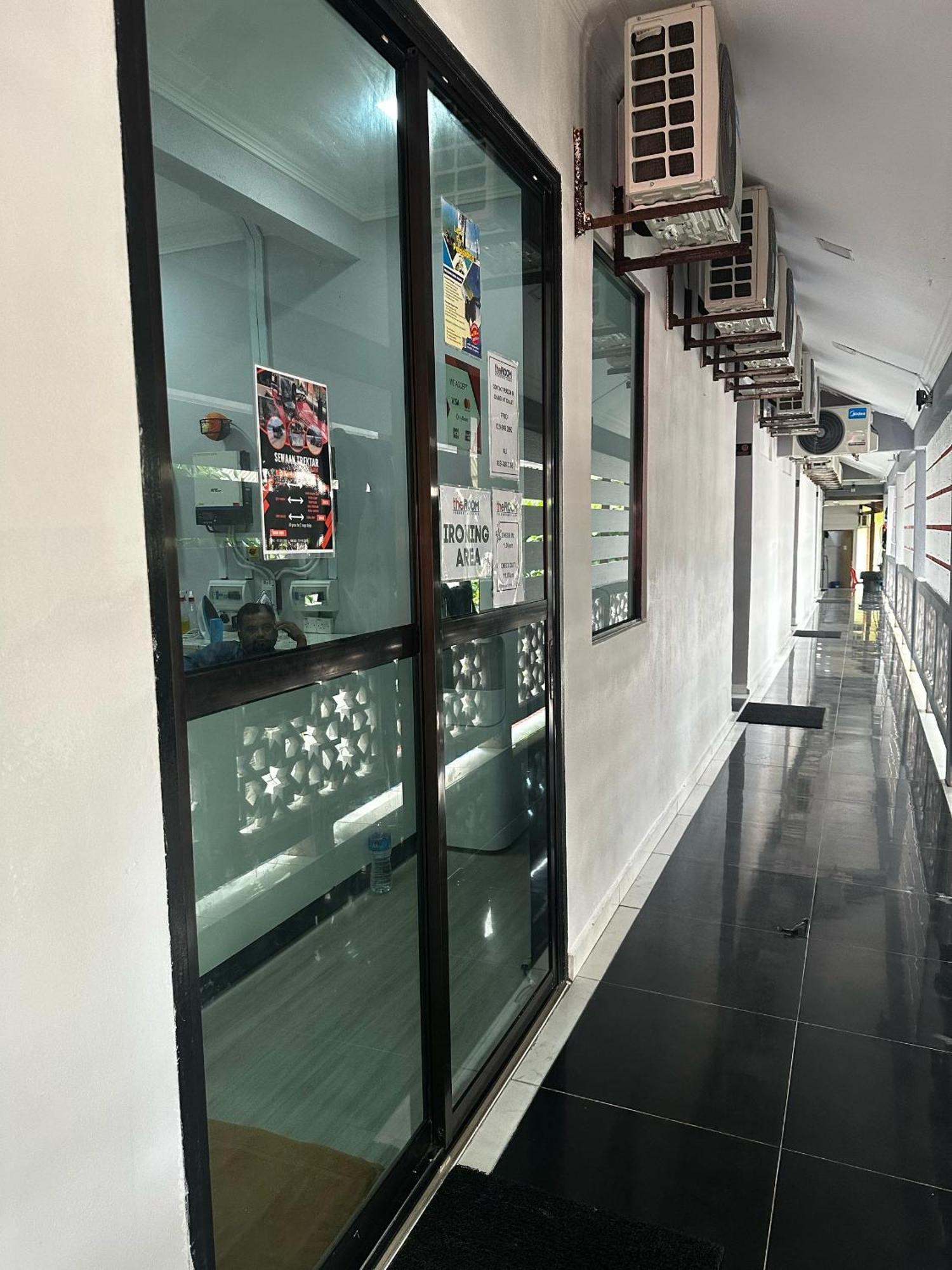 The Room Perhentian - Long Beach Kampung Kuala Besut Exterior photo